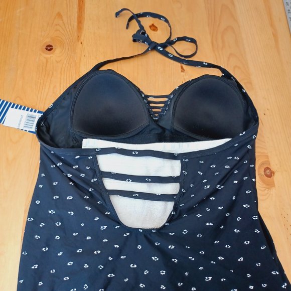 NEW WITH TAGS! Beach Couture Black and White One Piece Bathing Suit (3136) - Picture 5 of 14